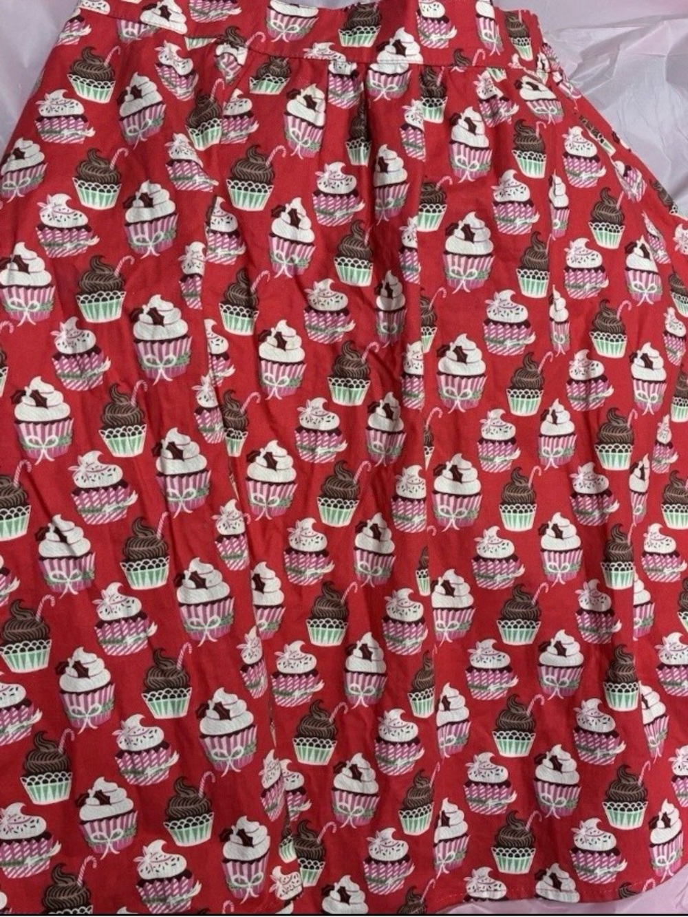 Retrolicious Red Pink Cupcake Print Skirt A-Line Pinup Rockabilly Sz S
